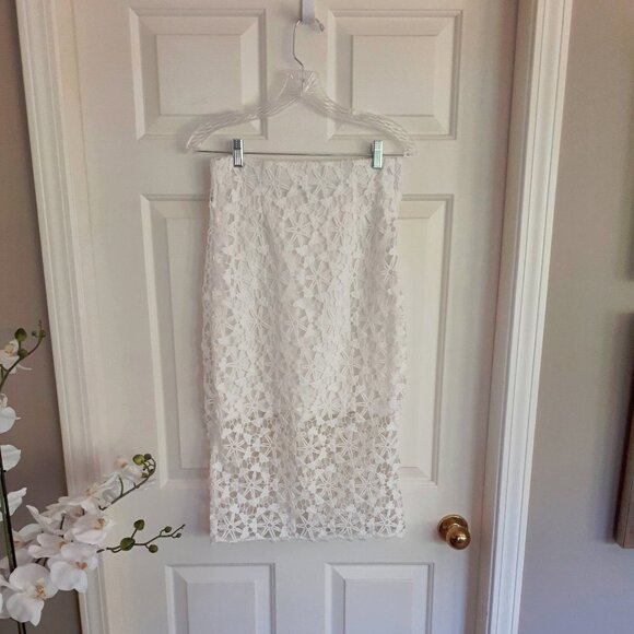 EUC Adiva white floral lace-like overlay midi skirt, S - Picture 9 of 10